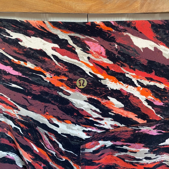 Lululemon Lunar New Year Align High-Rise 25" Tiger Tide Smoky Red Multi 6 2021 - Picture 3 of 12